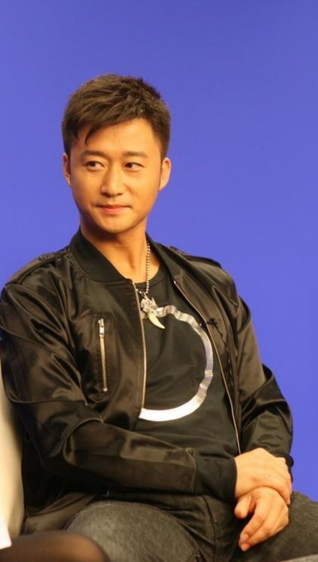 硬汉吴京,经得起岁月考验的男人,太酷了