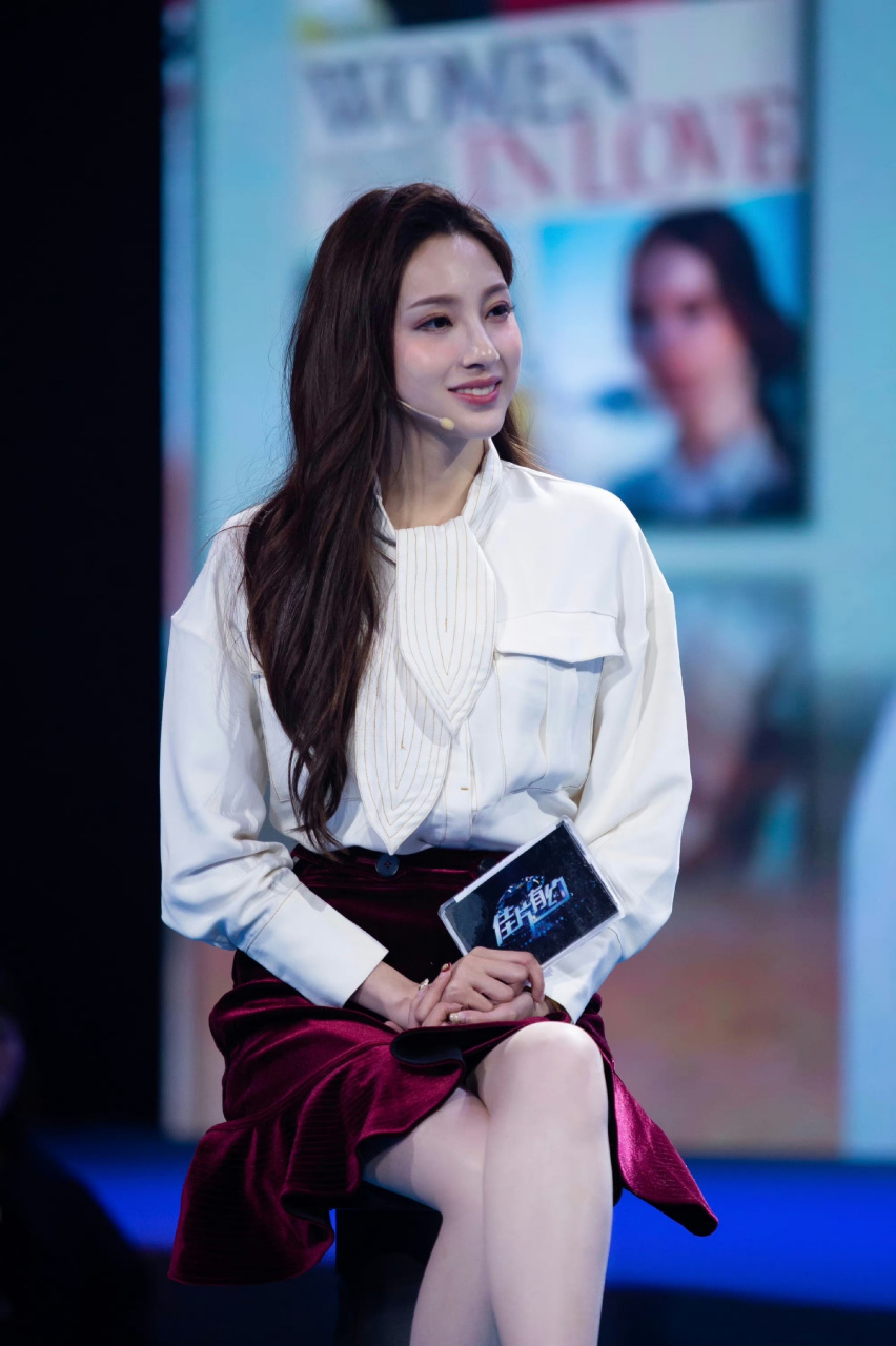 马凡舒修长的美腿,真迷人[打call]