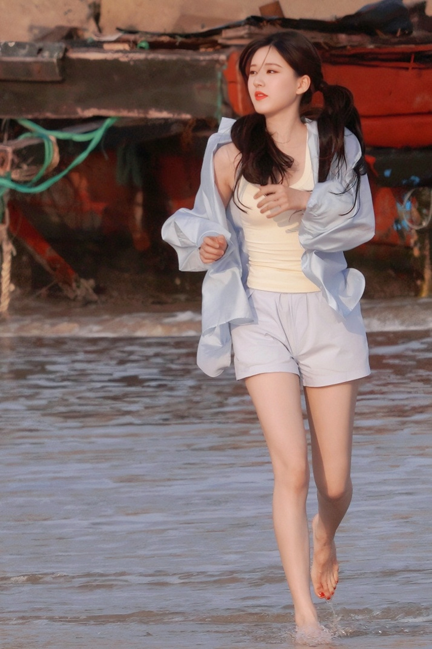 赵露思 美腿玉足合集