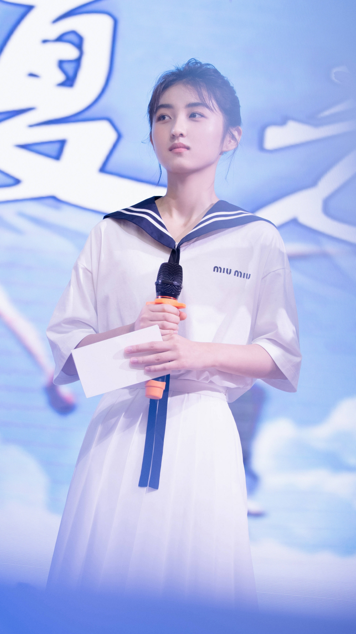 演员张子枫,清纯可爱,童星出道,来看美照