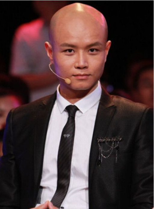 乐嘉:节目上与宁静争吵,靠女儿赚流量,他在不归路越走越远