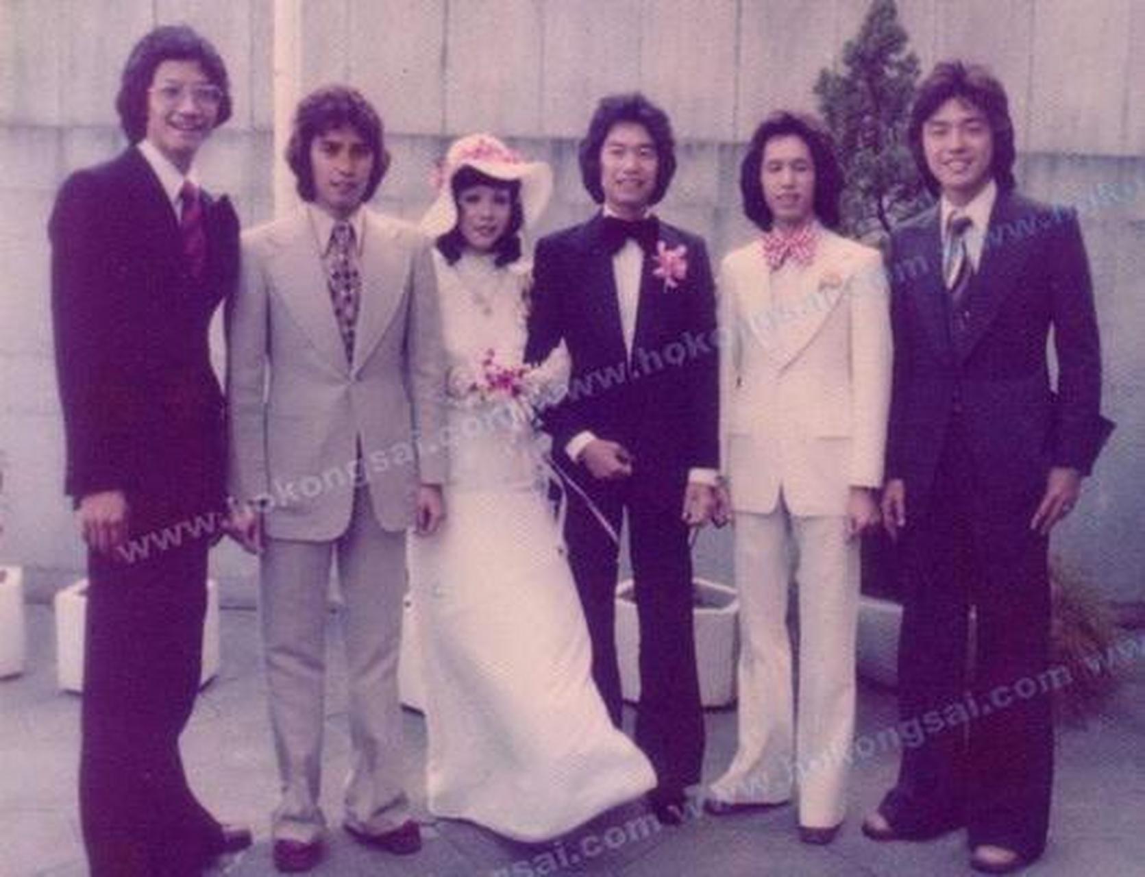 【历史老照片】图一: 1969年夏天的loosers乐队,后改名叫温拿乐队.