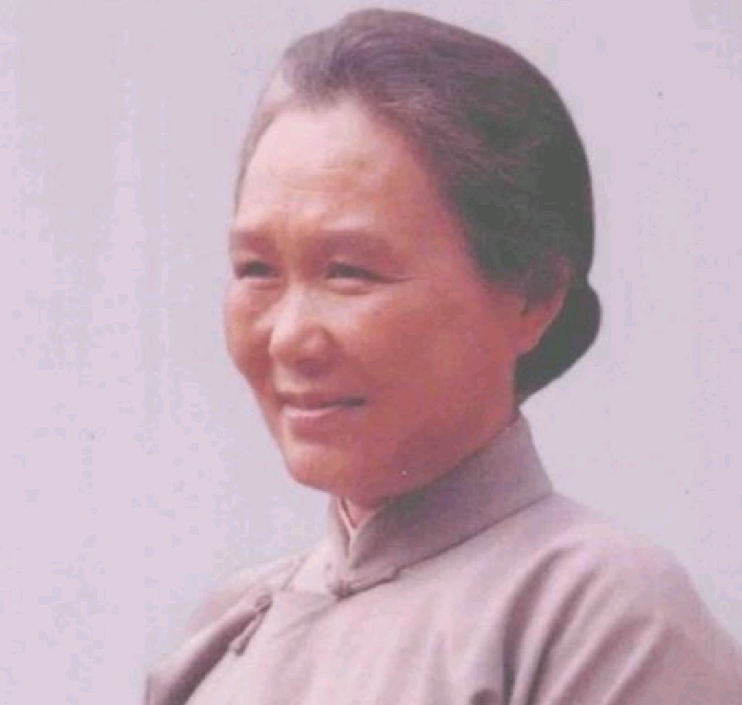 常香玉与杨兰春矛盾源于进京演出和改词,其实进京演出是上级要求