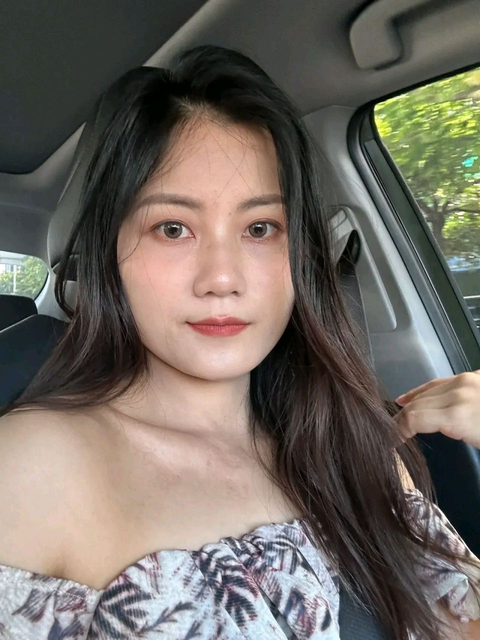 我叫方芳,今年29岁,已婚未孕,和老公结婚三年,有两年没有同房了,我和