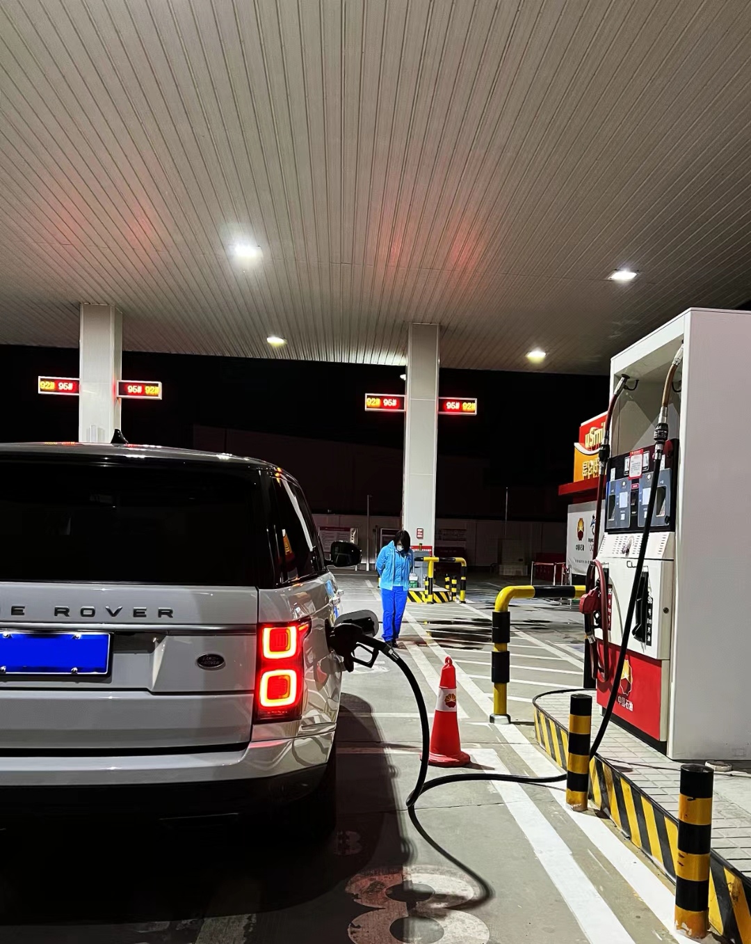 路虎车加油不给钱,会被处理吗