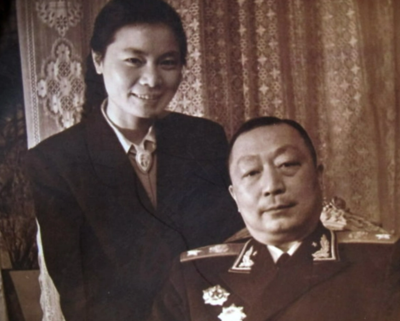 聂力:新中国的第一位女中将,父亲是开国元帅,丈夫是上将军衔