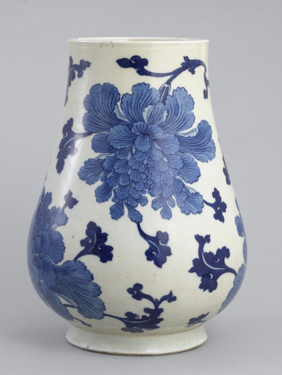 青花瓷经典纹饰介绍:牡丹纹 牡丹花自古便象征着富贵,素有"花中之王"