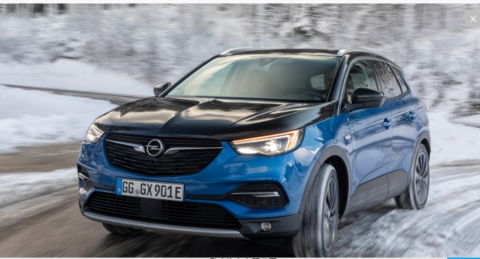 欧宝grandland x插电式混合动力车,带电动全轮驱动