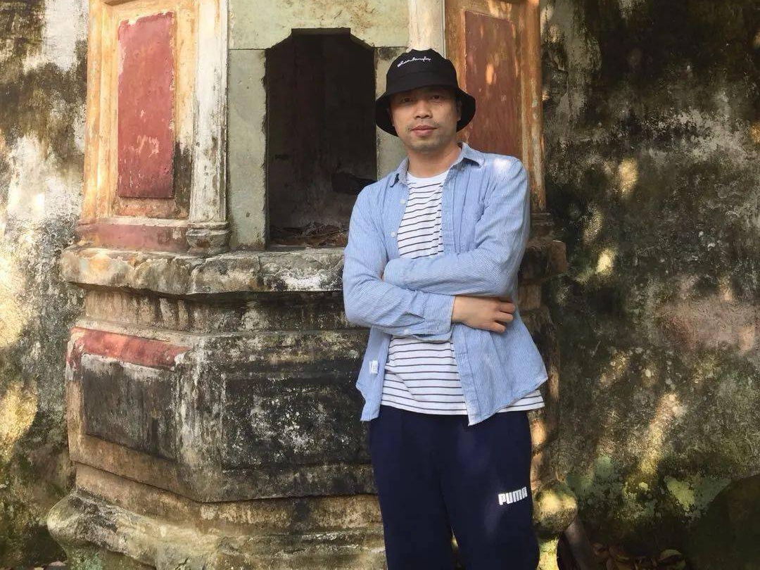 《诗歌月刊》头条诗人叶丹,充满时代气息,还真不错