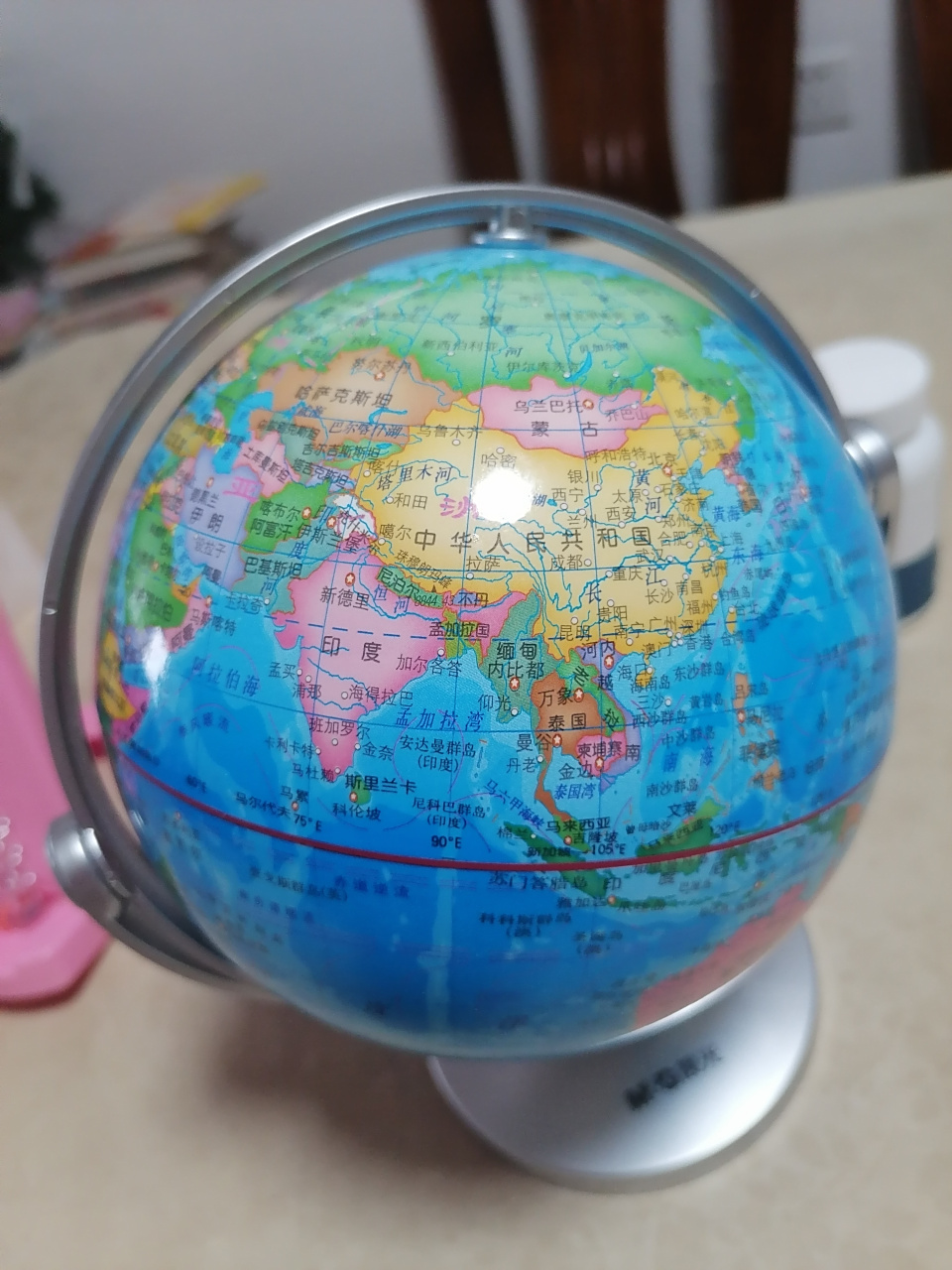 "  这也不能怪孩子会问出这样的问题,毕竟在这个人类地球上,海水面积