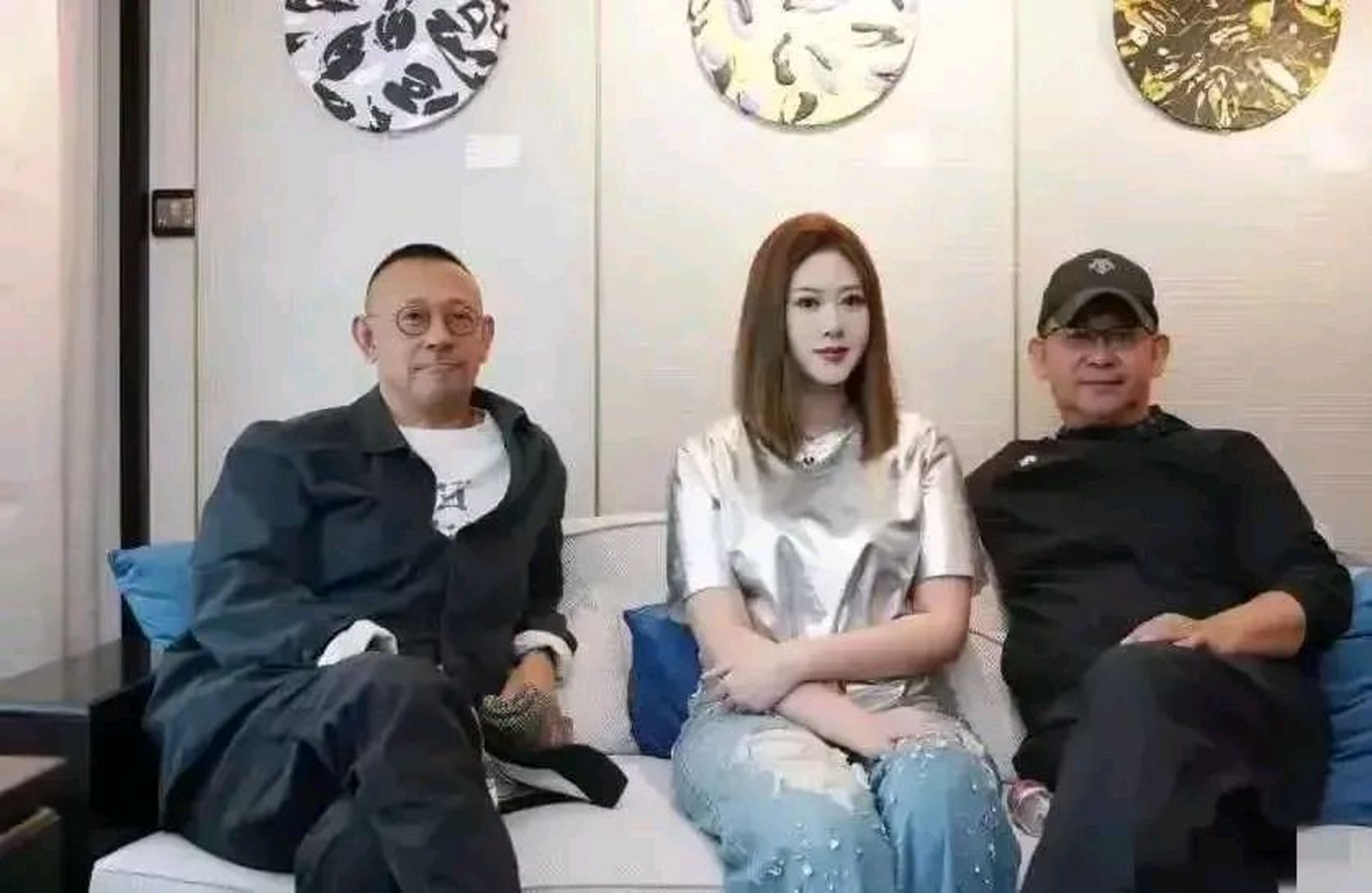 姜一郎真的是太美了,和她妈妈一样,都是高颜值.