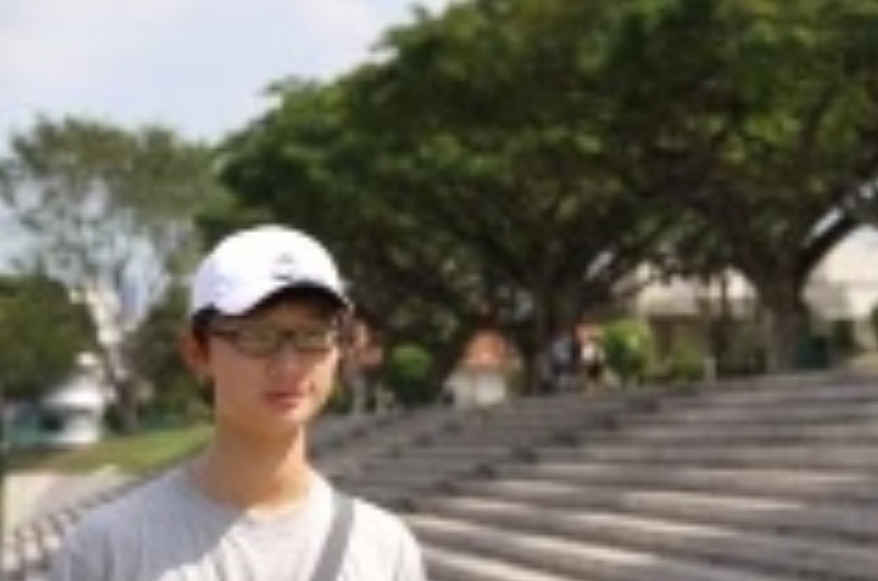 瑞雷斯塔·张