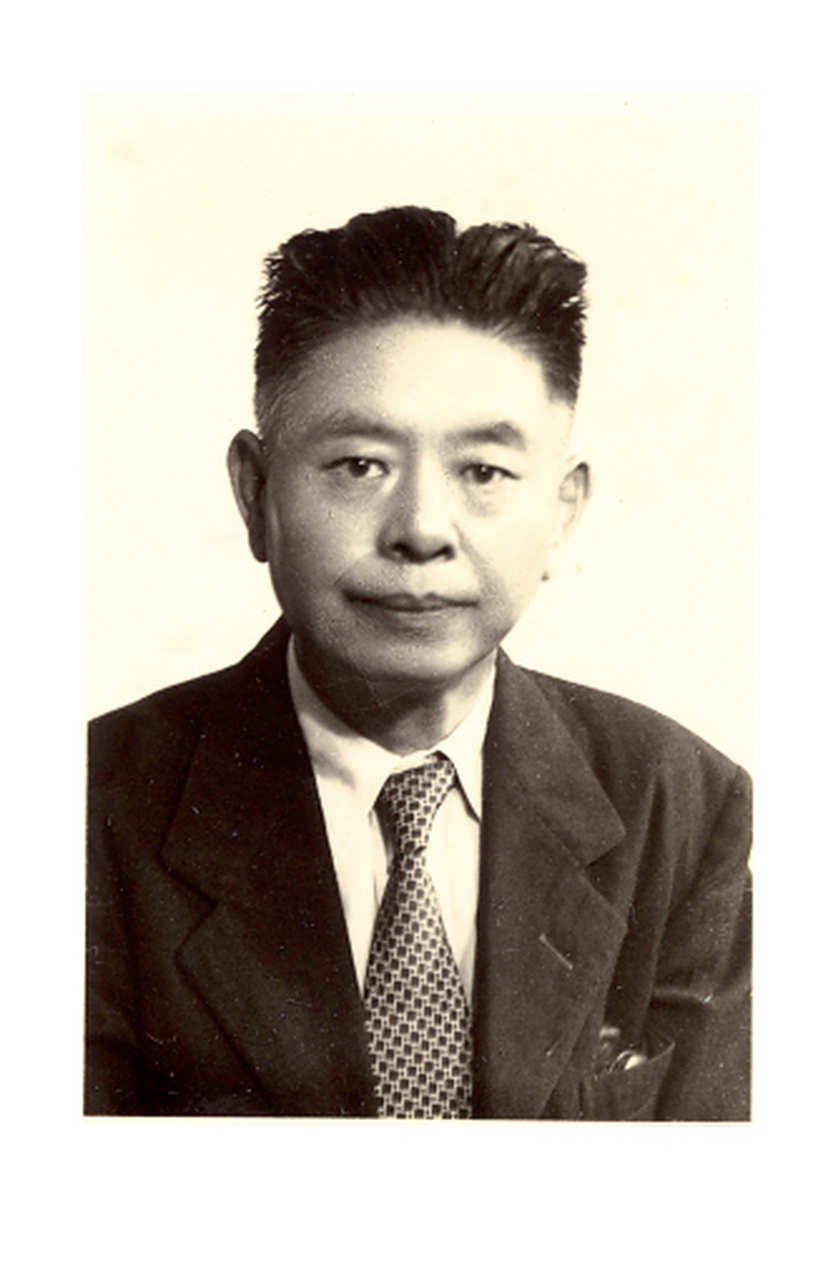 饶毓泰,当时物理届的四大名旦,他是胡适的学生,40年代一直致力于北大