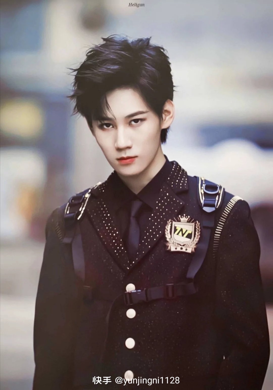 张真源绝美图来啦