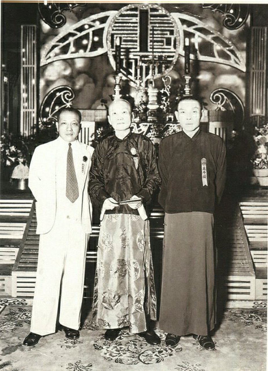 经人介绍,杜月笙拜陈世昌为"老头子",成为青帮一员