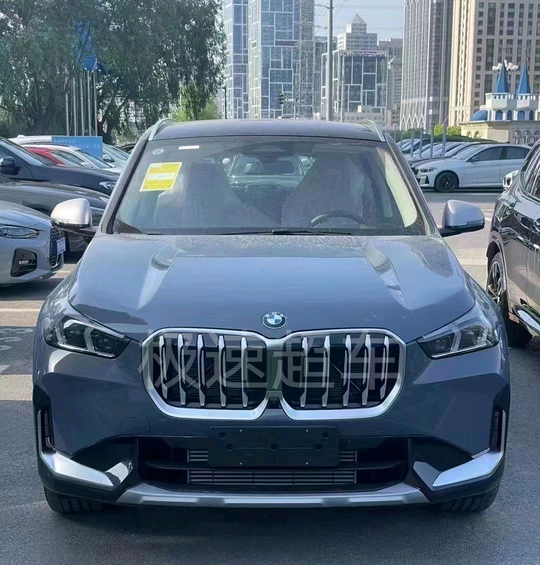 宝马八系suv