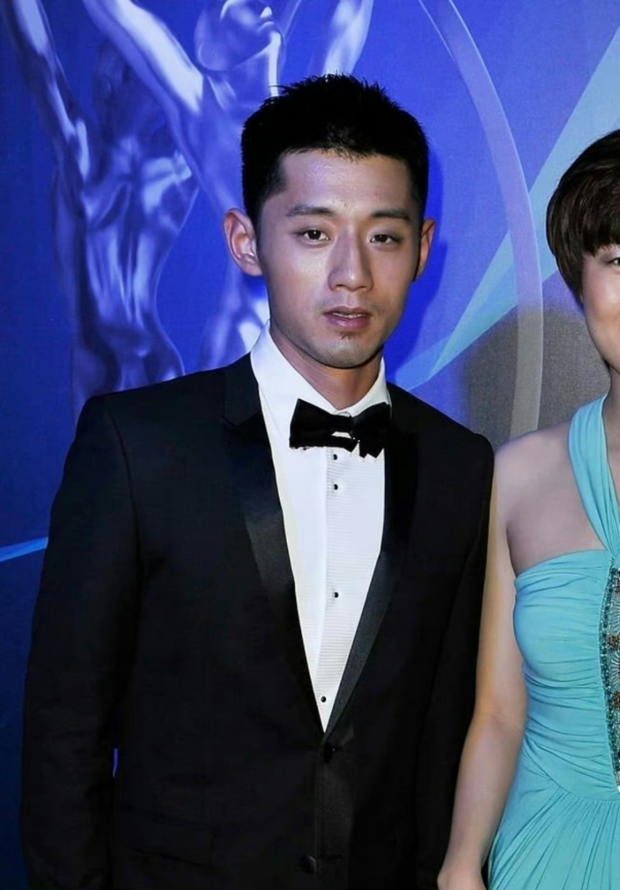 张继科,和汪小菲同款面相,和张恒同天生日