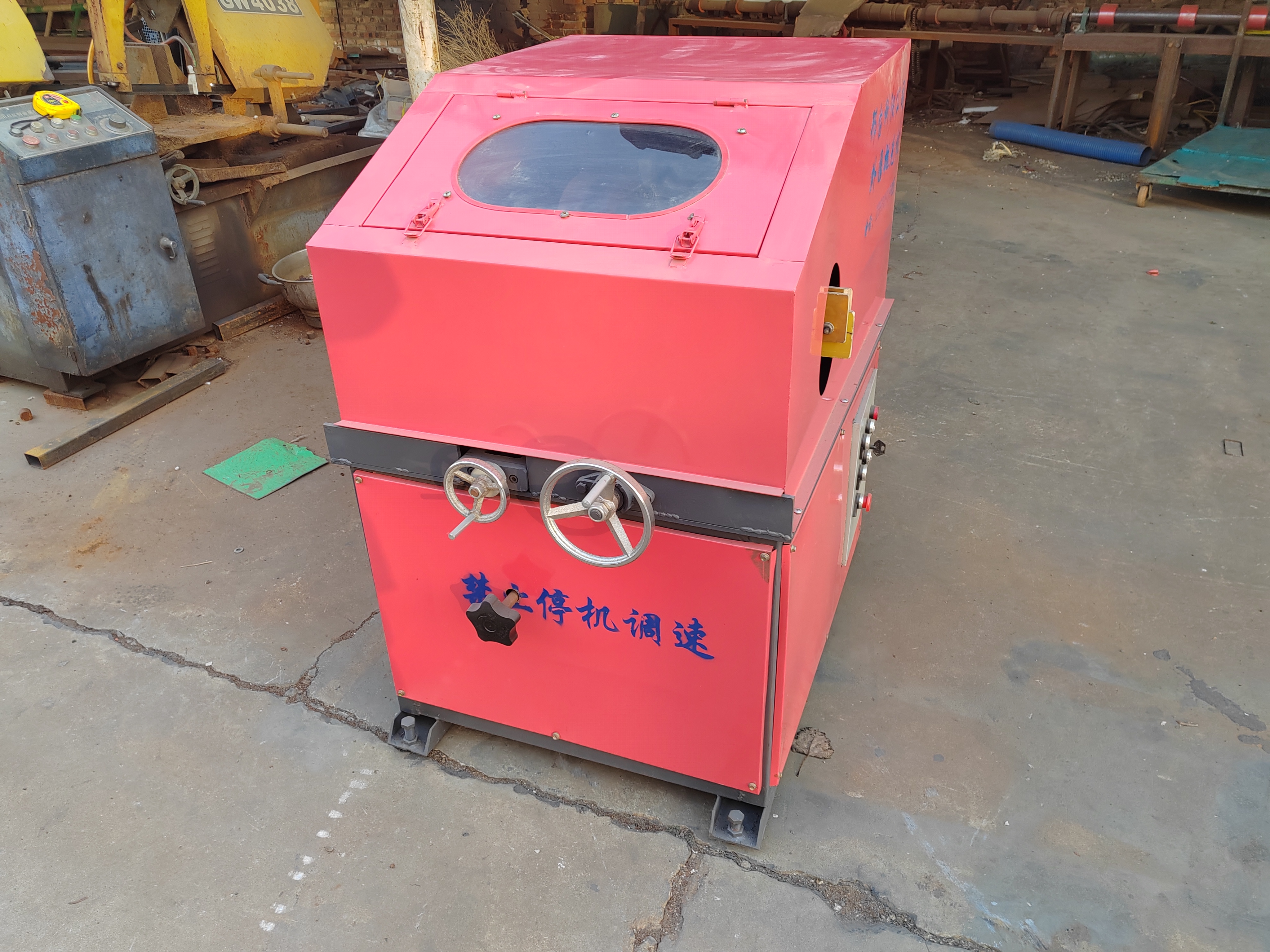 单组卧式钢管环保抛光机除锈