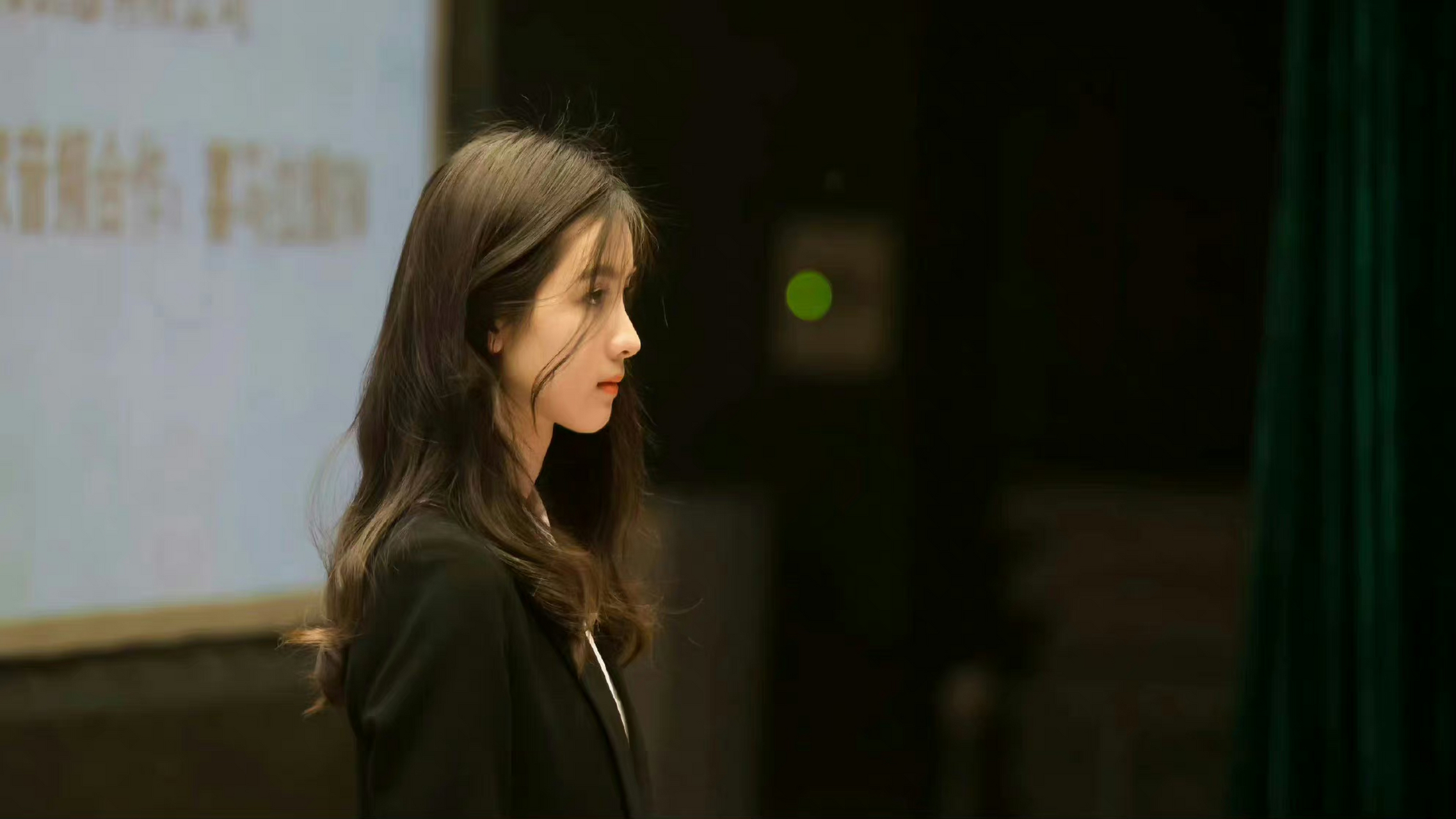 高考621分的陈都灵,素颜也好美,娱乐圈里名副其实的学霸美女[awsl]