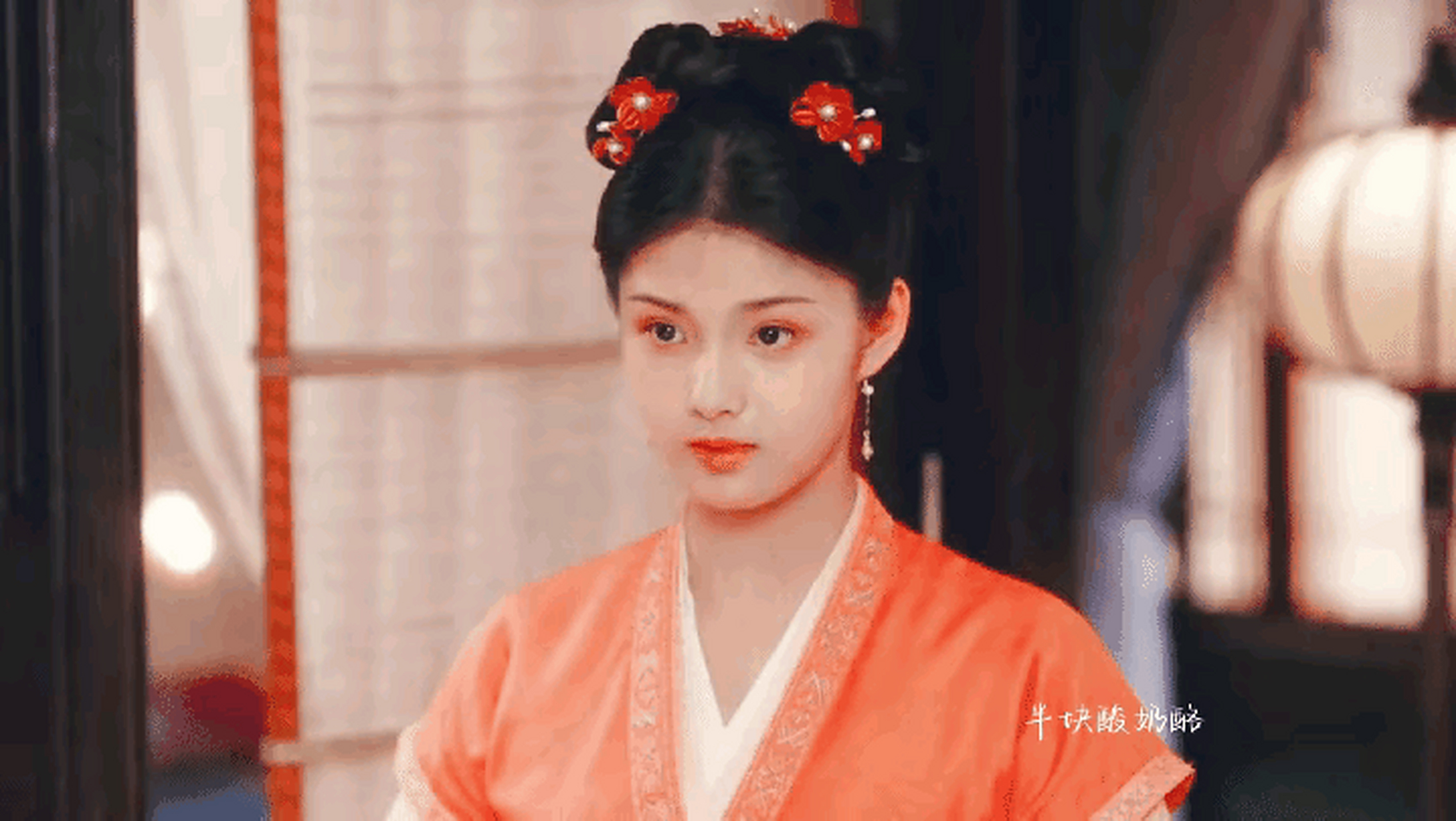 《长风渡》里的丫鬟印红; 没想到第一个火了; 你能想到她还不到15岁嘛