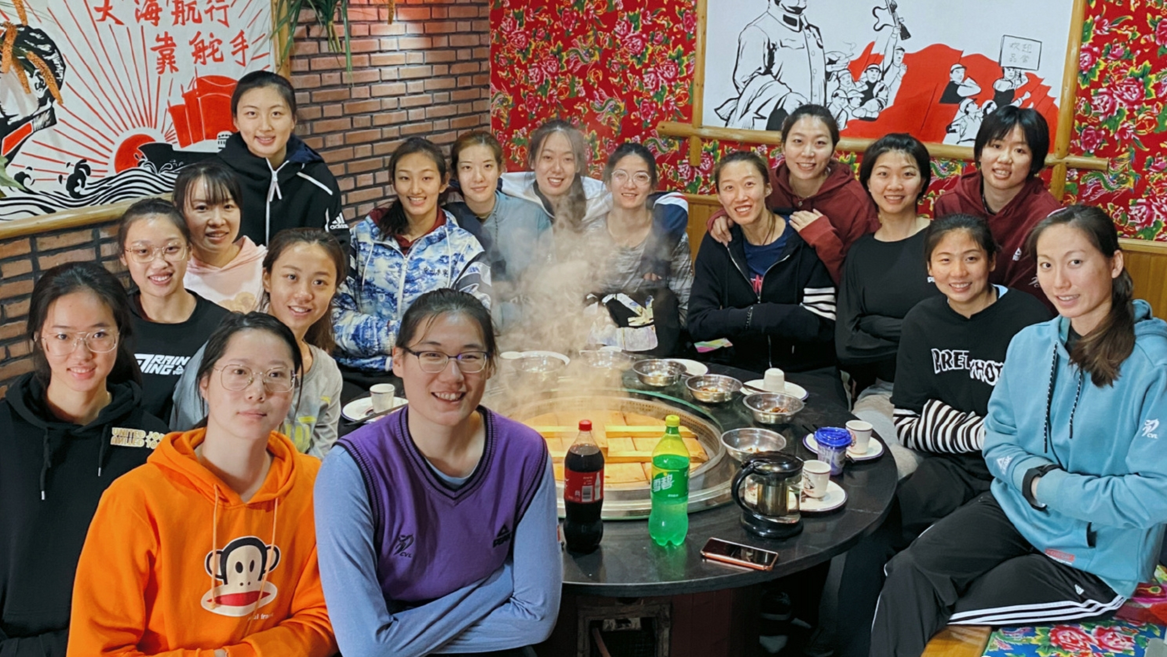 八一女排解散快乐![给力][给力][给力]