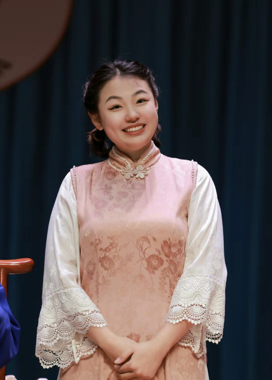 德云社唯一的女弟子,郭德纲破格收女徒:赵芸一