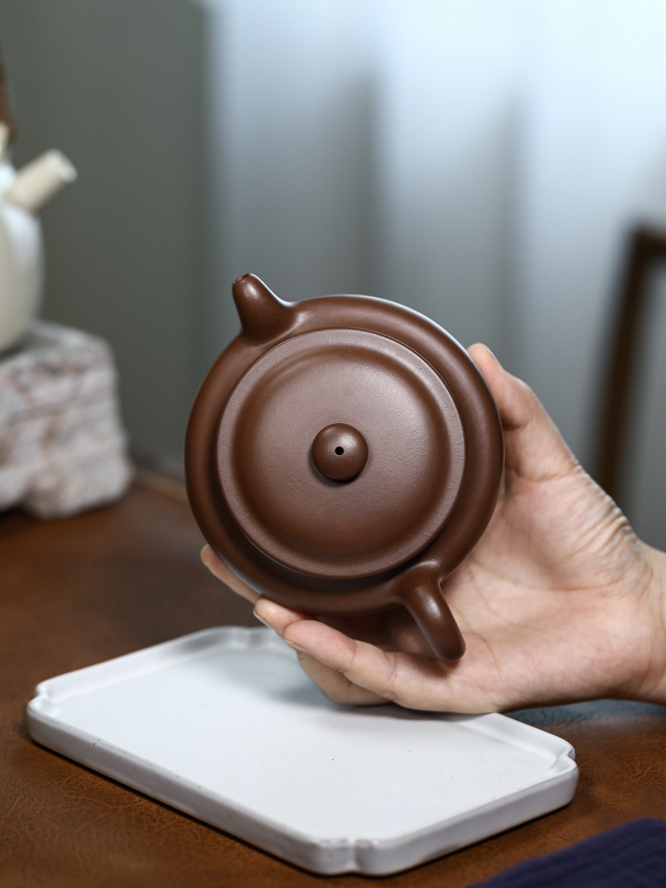 【珍品收藏】全手工制作,容量达300毫升,球孔设计,紫泥壶身.