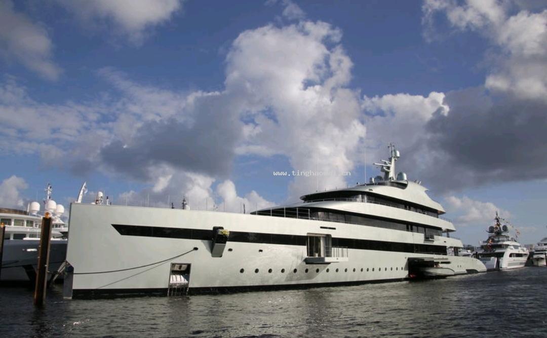 塞舌尔群岛来了一艘 83.5 米长的斐帝星超级游艇萨凡纳savannah号