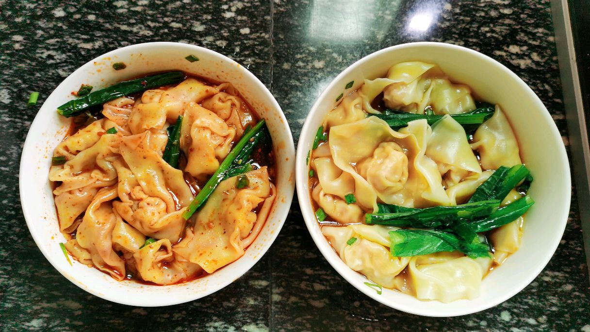 肉馅这样调制简单又好吃,包的四川抄手2种口都很美味