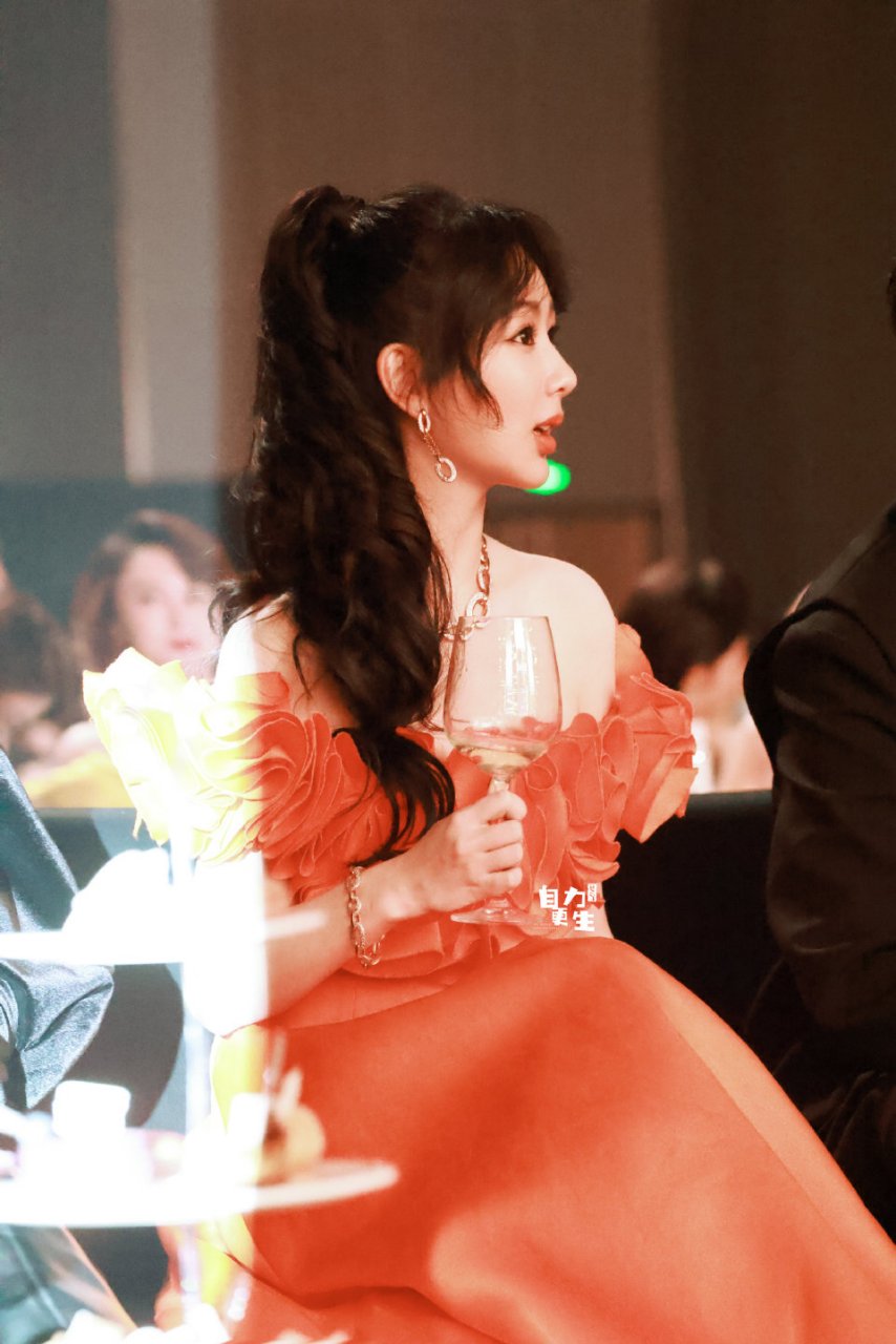 杨紫高清壁纸无水印(三)[庆祝]