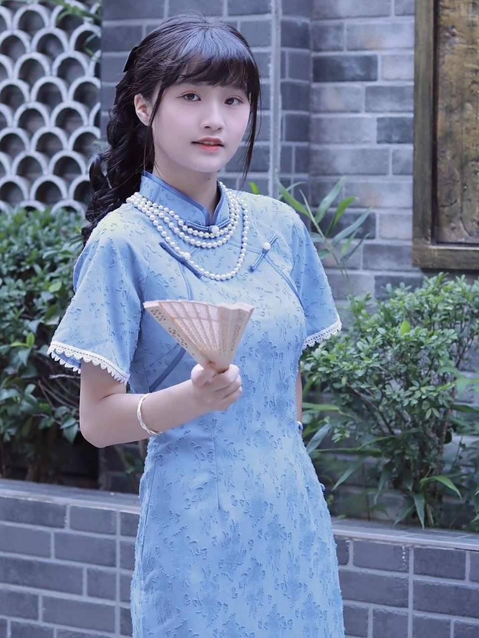 今天是新中式风穿搭|民国文艺女青年!