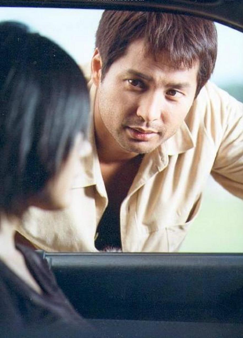 韩国风情电影《密爱》影评:不被世俗框架所束缚的自我探索  由边永妵