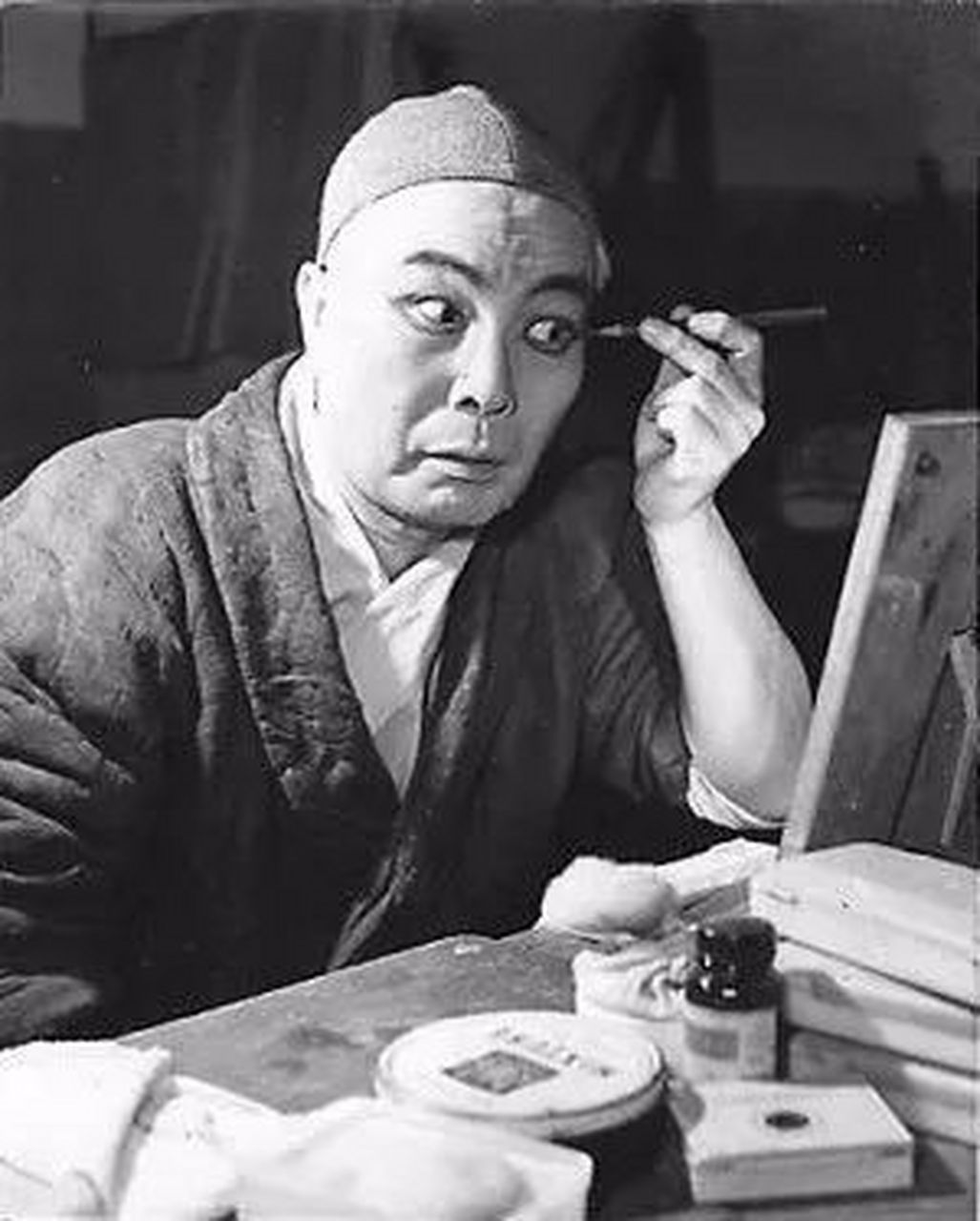 李和曾,李忆兰 在演艺圈,夫妻双方从艺且盛名者不足为奇,但在梨园行