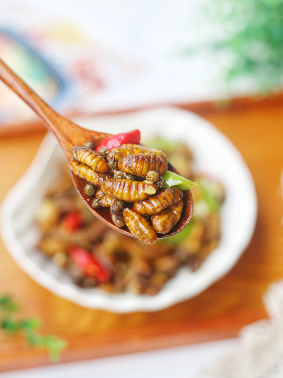 9215营养低脂高蛋白,巨好吃的椒香蚕蛹～  92今天来一款超高