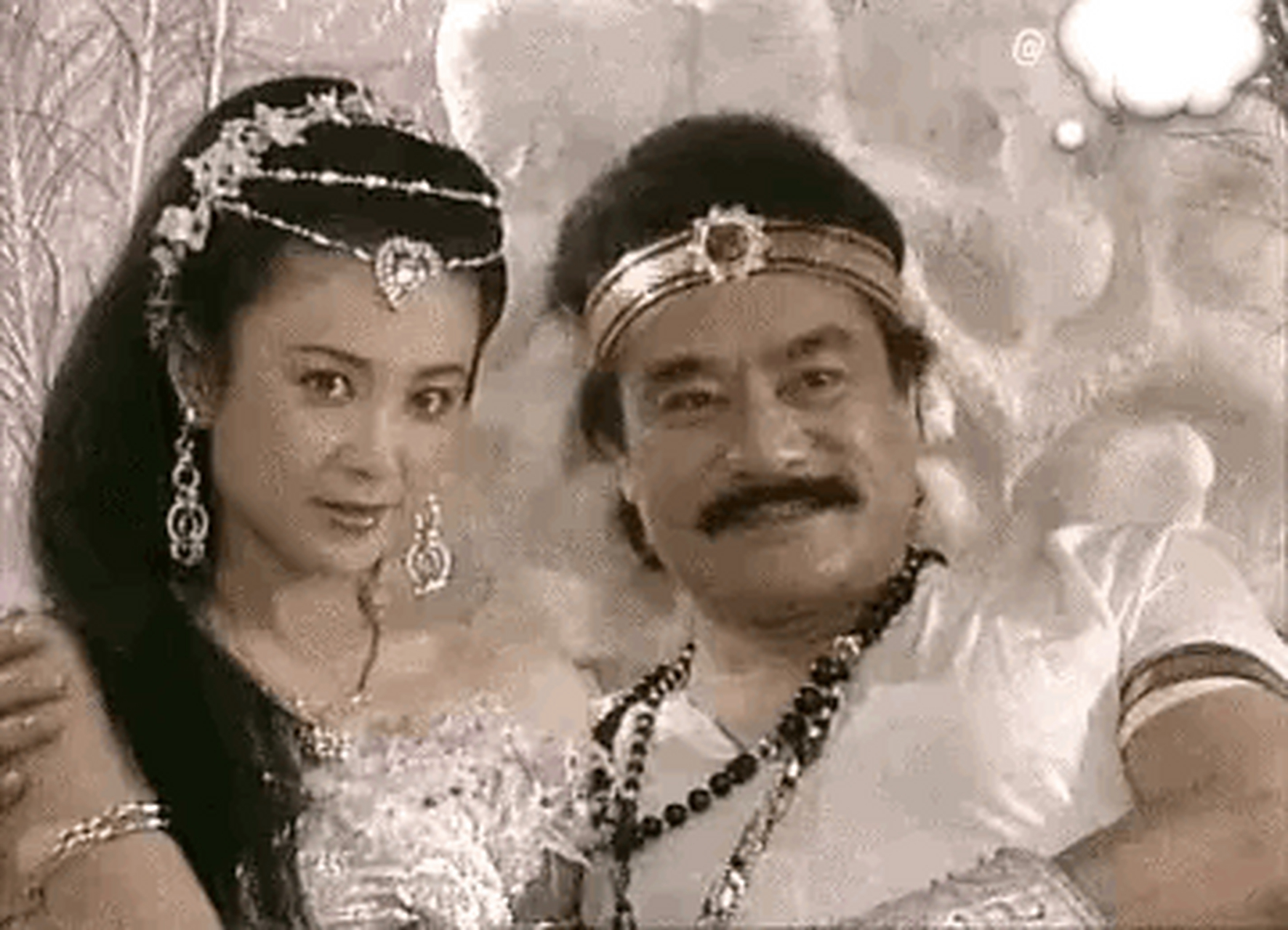 小时候真的是毁三观,而现在看费翔版的纣王和妲己呢?