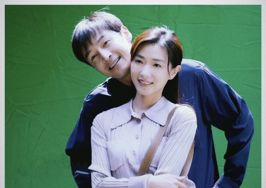 胡歌万茜cp感十足 很般配的一对