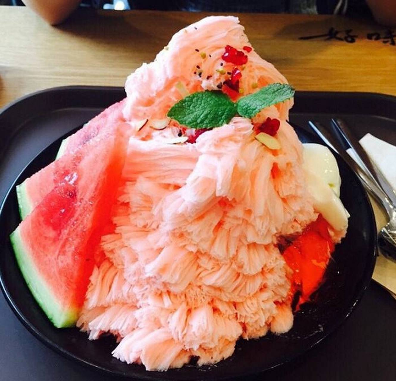 酷暑下,想立刻吃到雪花绵绵冰!