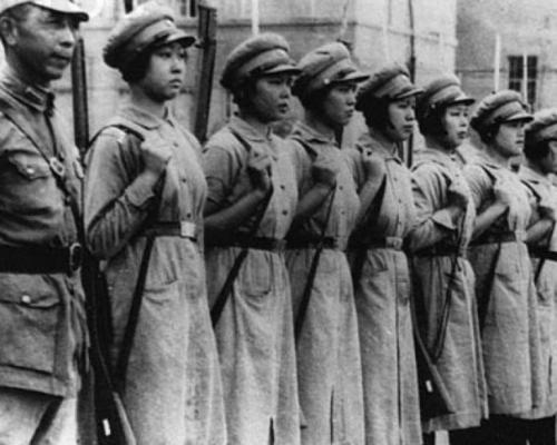 她是赵一曼军校同学,广州起义的女兵班长,牺牲后被敌人分尸示众