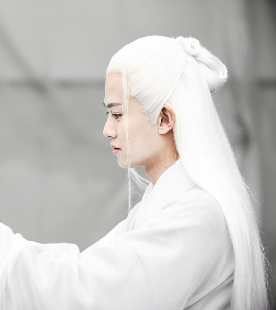 任嘉伦# 白发宣封神