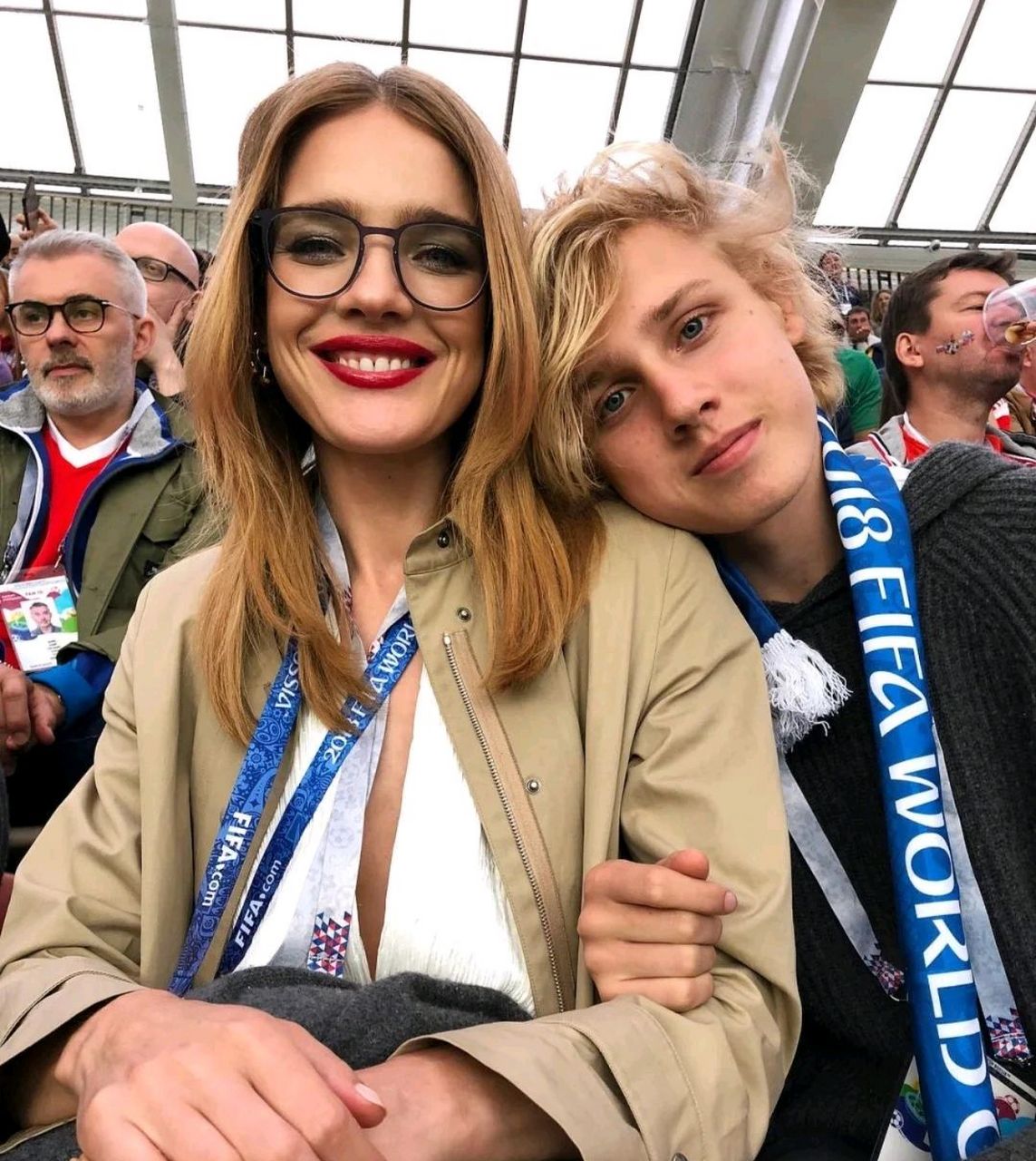 水果娜的儿子好帅啊!