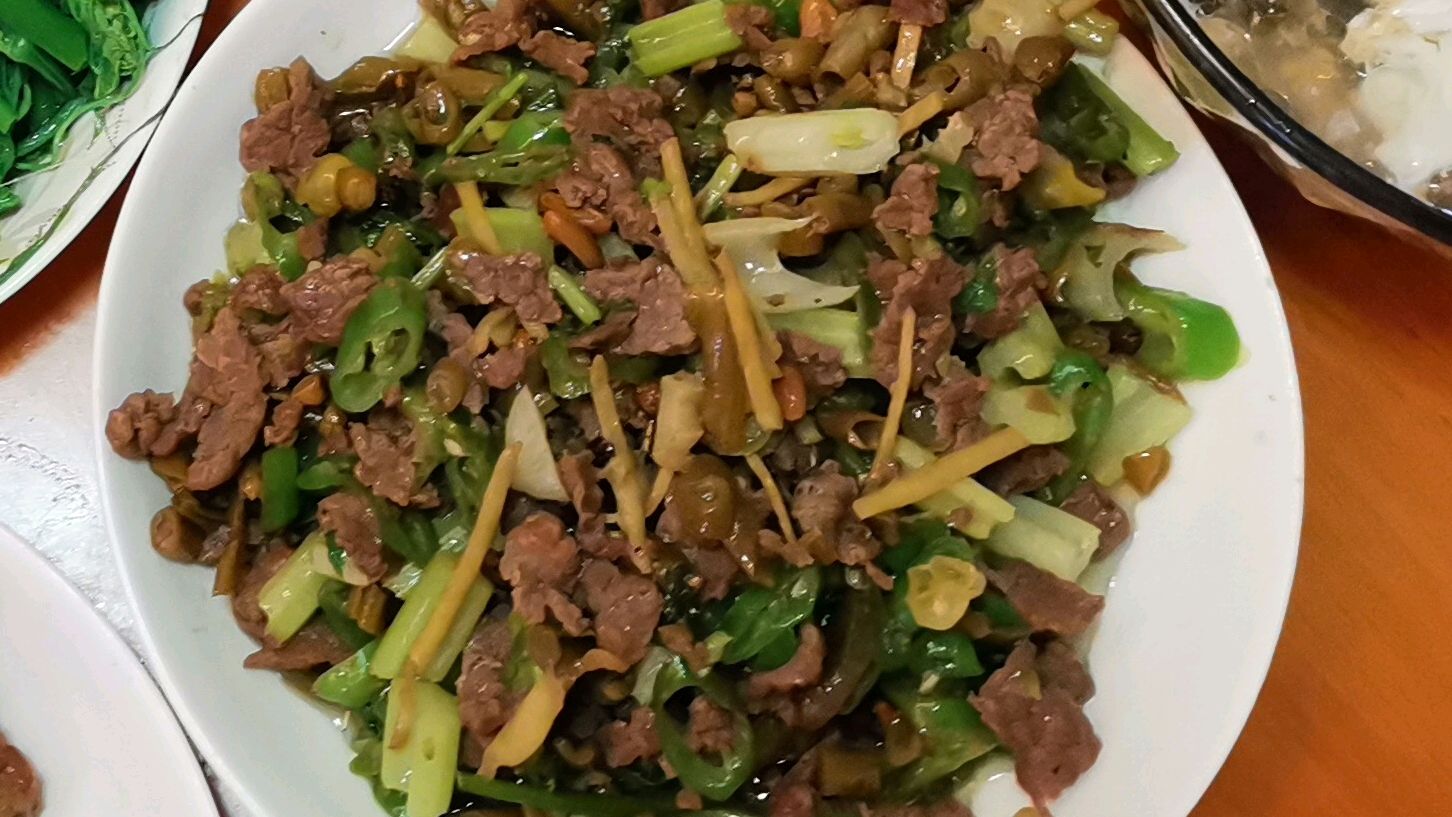 酸豆角炒牛肉,酸爽嫩滑,超级下饭