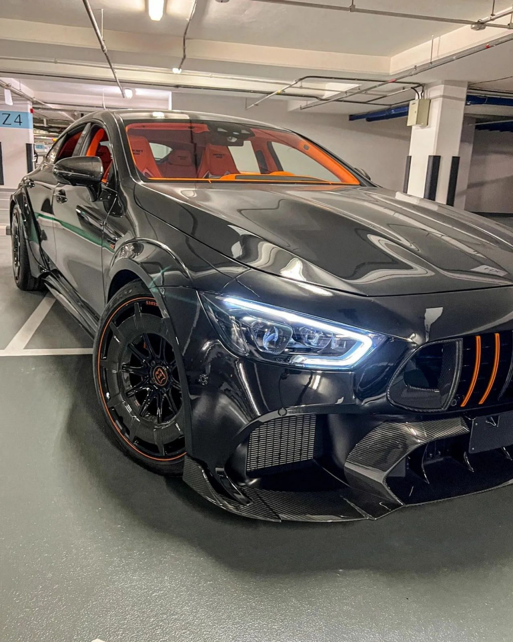 巴博斯改装的奔驰amg gt63s,黑武士非常耐看,外观造型威武霸气