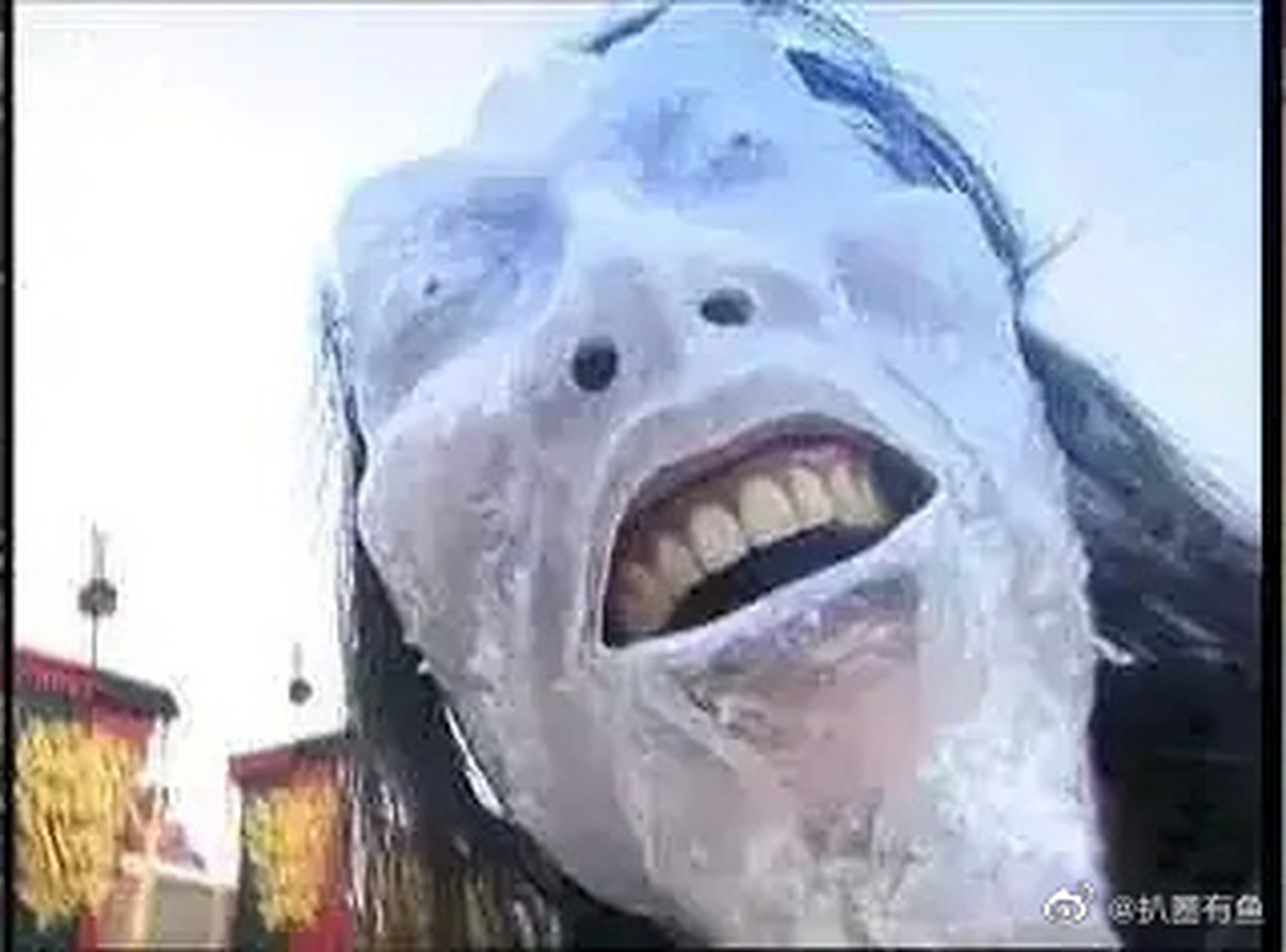 风云2里戴面具的帝释天是谁扮演的?