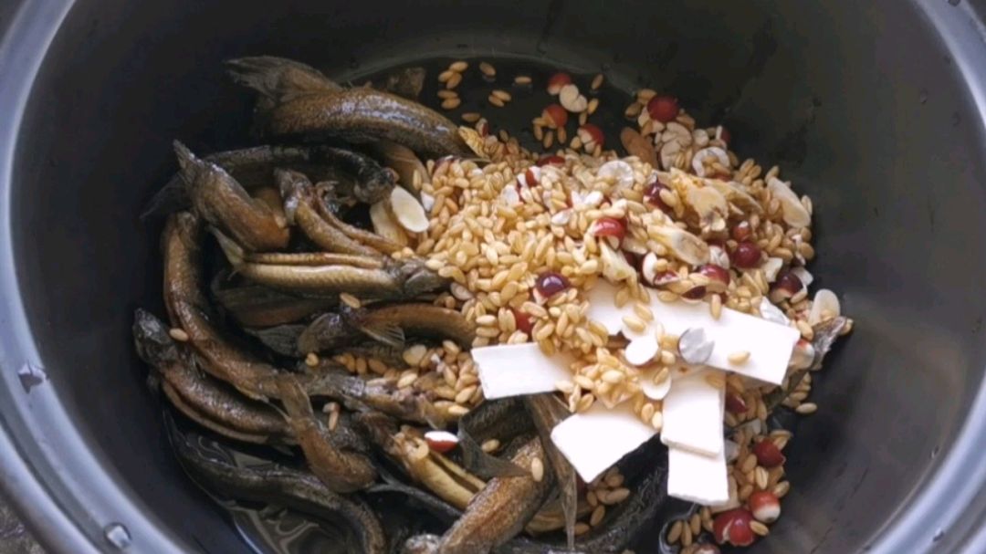 小孩子睡觉虚汗多体虚乏力,要多喝这碗汤,益气养阴补脾固表止汗