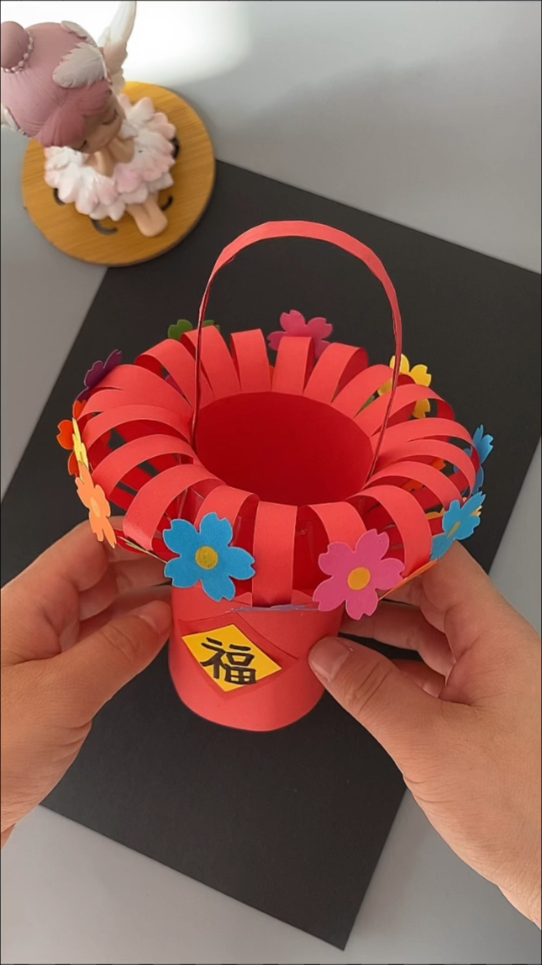 瓶子不要丢,和小朋友一起来做福气满满的手工灯笼吧#新年手工 #手工