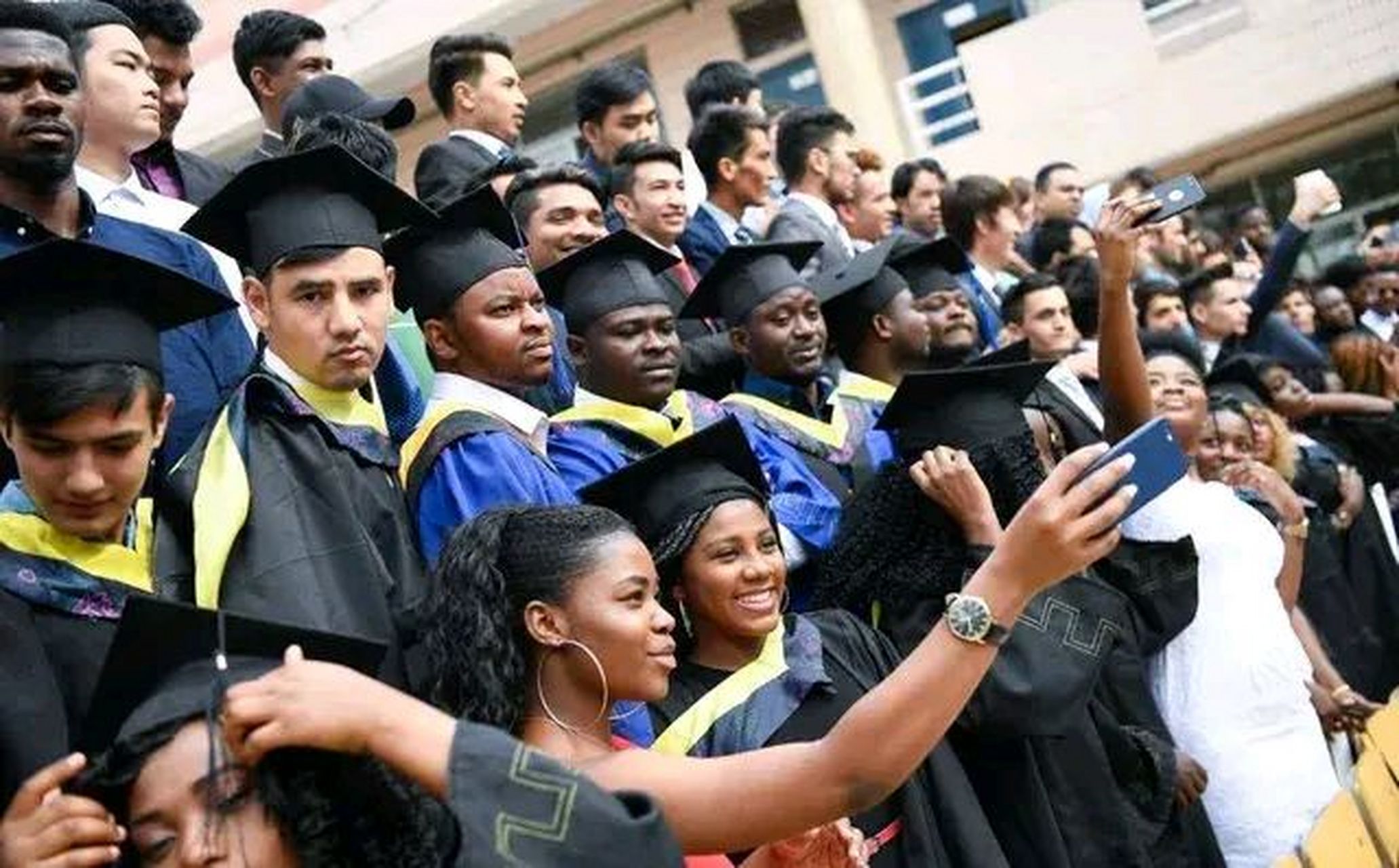 可怕的数字,现在全国有大约45万个来华留学生!