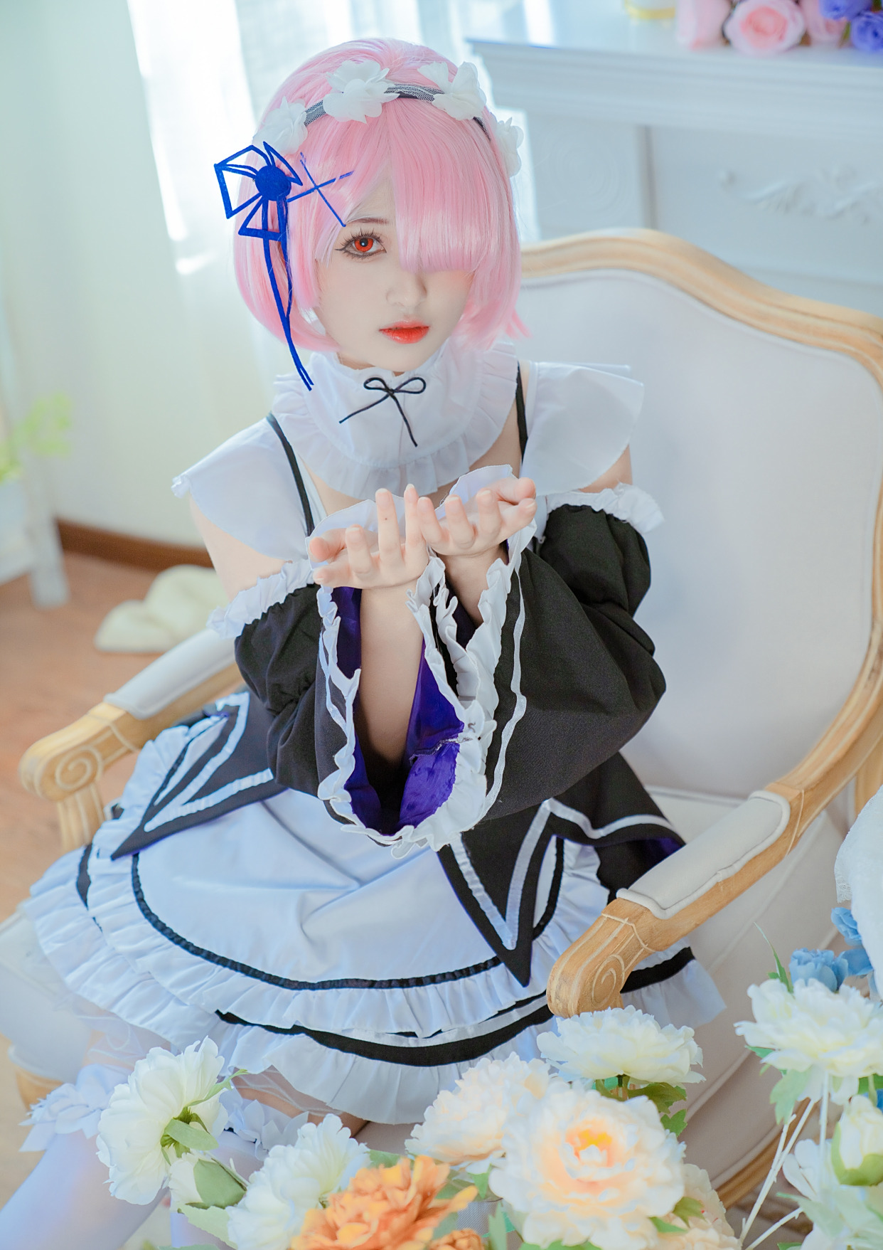 绝美的"白丝"女仆拉姆cos,能让主人你心动吗?