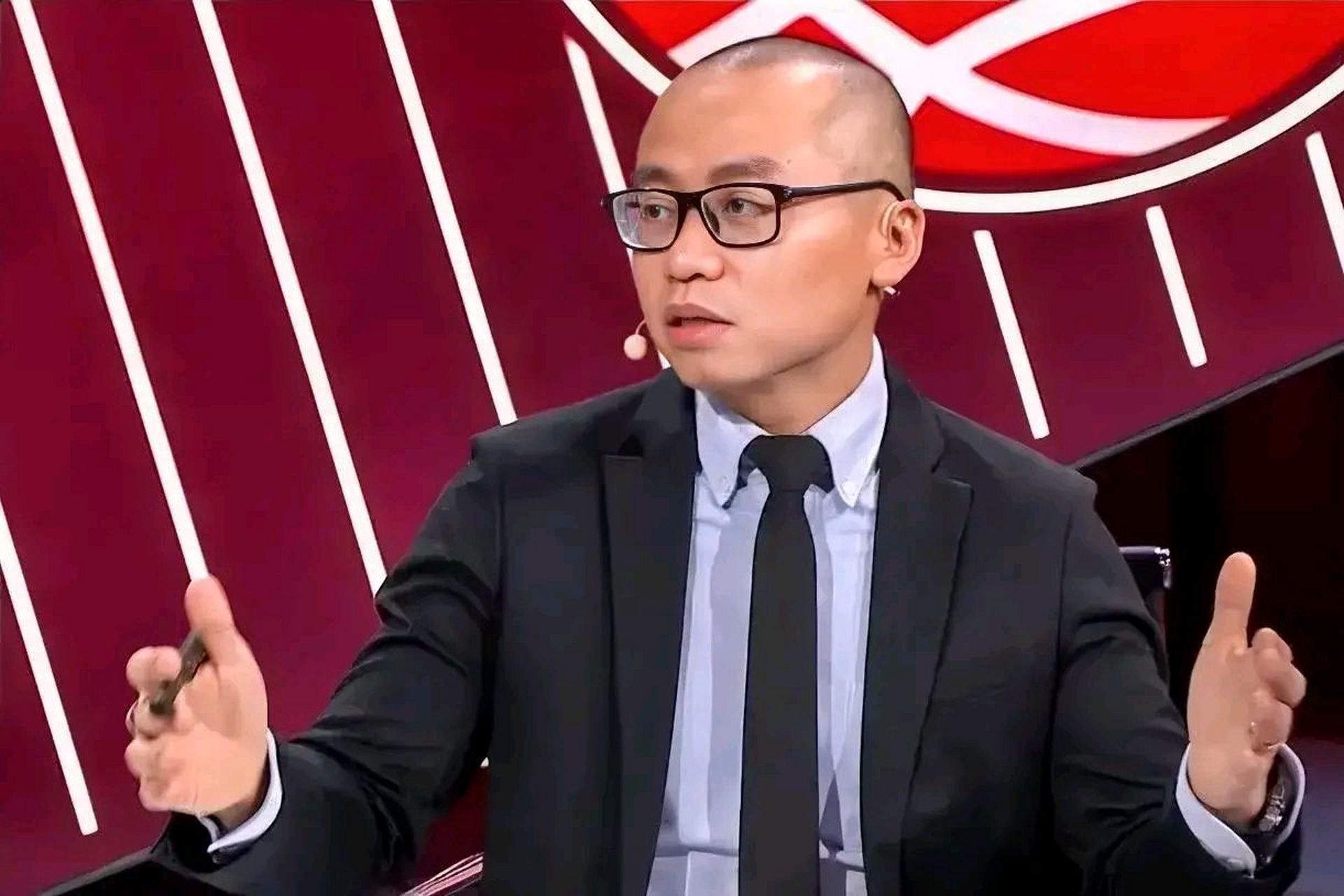 著名篮球评论员王猛(知名运动防护品牌)对nba本赛季最佳阵容是预测