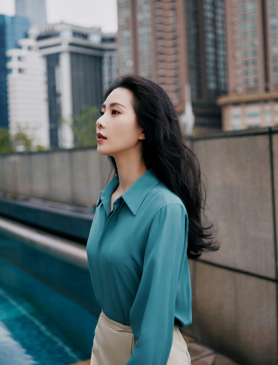 刘诗诗  高跟凉鞋美腿