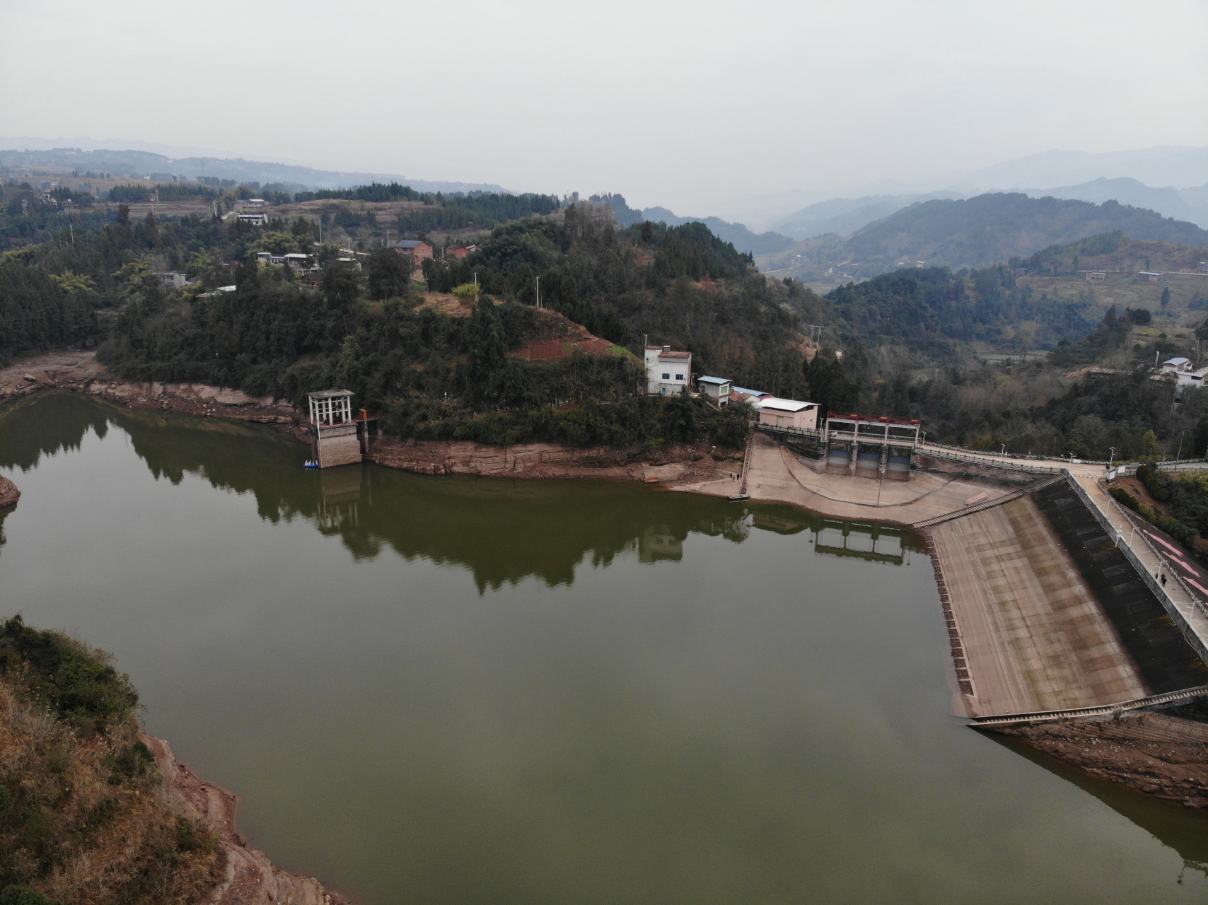 龙安水库.